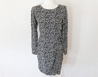 80s/90s Black and White Floral Long Sleeve Faux Wrap Dress | Small/Medium