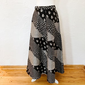 70s Quilted Black and Cream Monochrome Patchwork Printed Maxi Skirt | Medium/30" Waist