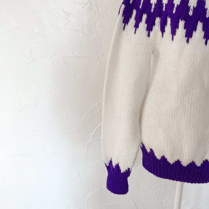 70s Two Toned White Purple Hand Knit Chunky Warm Fair Isle Sweater Medium/Large image 7
