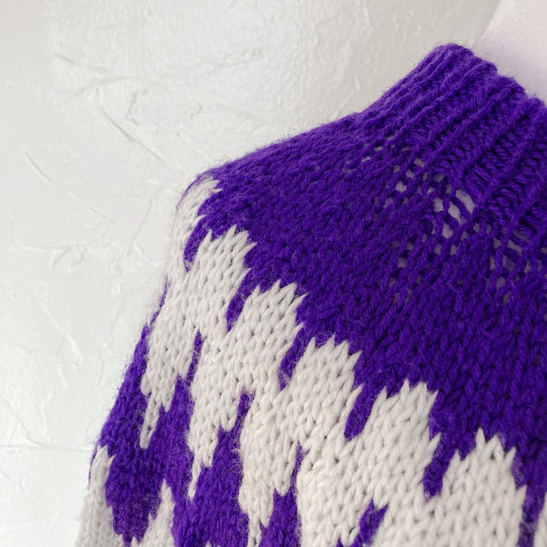 70s Two Toned White Purple Hand Knit Chunky Warm Fair Isle Sweater Medium/Large image 6