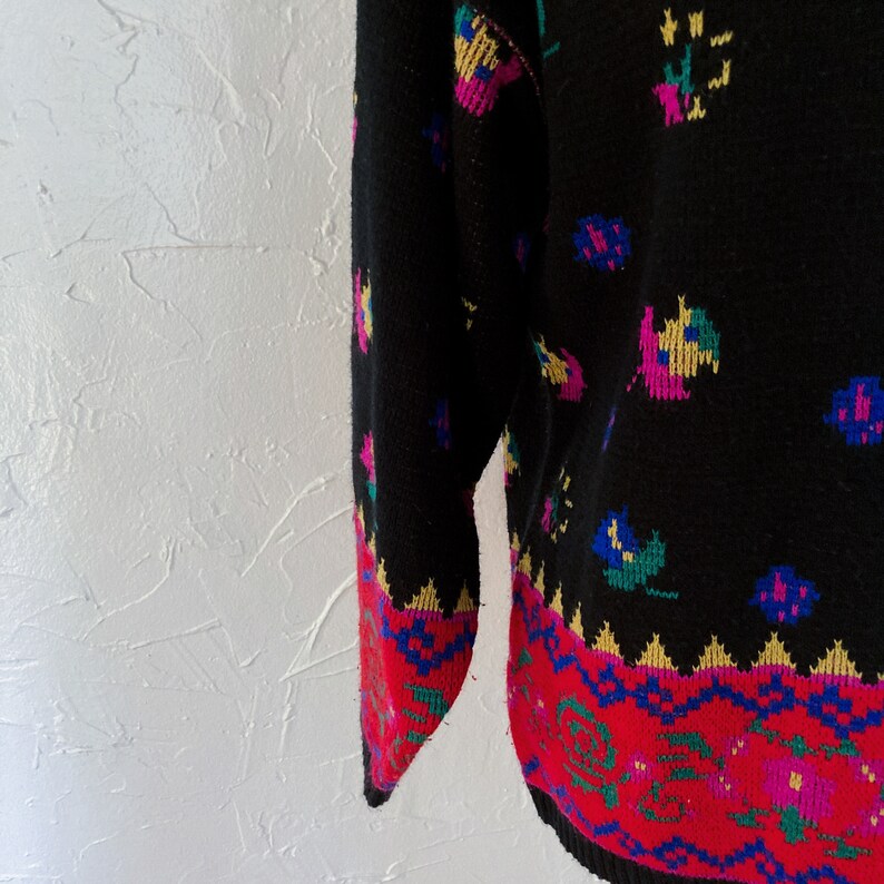 90s Black Colorful Bold Floral Turtleneck Sweater Medium/Large image 6