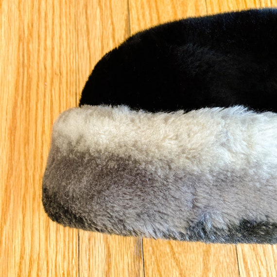 80s Black and Gray Faux Fur Folded Cuff Hat | One… - image 4