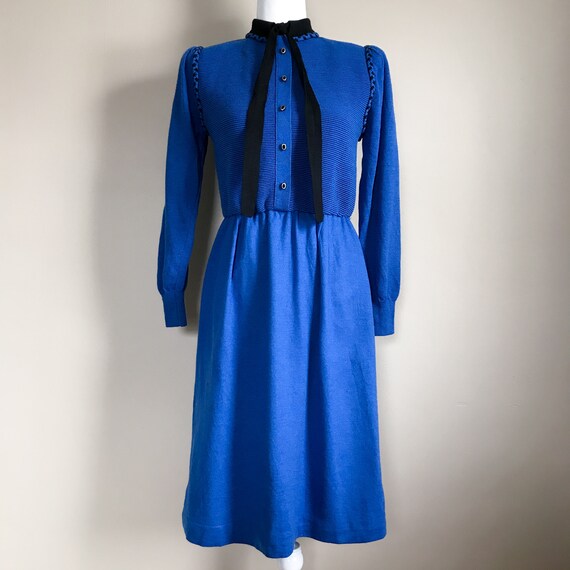 80s Blue and Black Ribbed Sweater Dress with Neckt