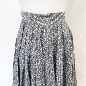 50s Gray Cream Black Filigree and Striped High Waist Cotton Skirt Extra Small/25 Waist image 3