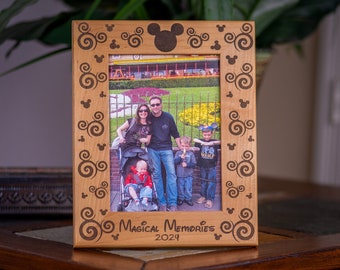 Disneyland, Disneyworld premade picture frames, 2 sizes: 5x7 and 4x6,  FREE SHIPPING