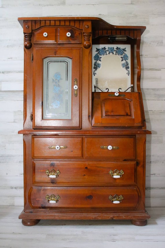 Vintage Cabinet with Wardrobe and Drawers - Ornate Blue Designing