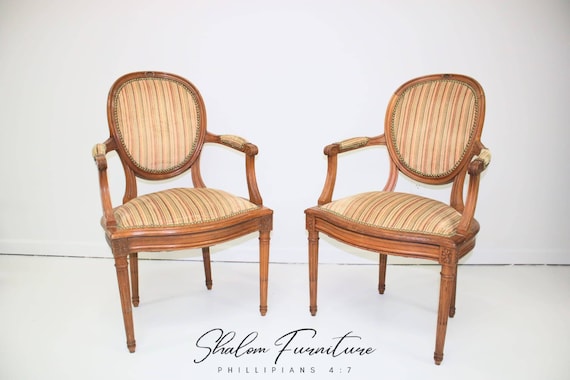 Available!! Antique pair of 19th century french carved fauteuil chairs