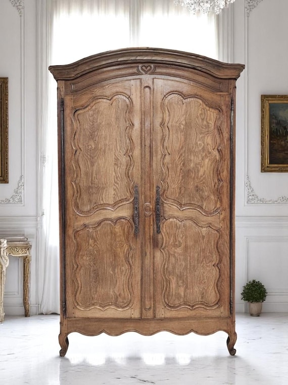 18th Century French Provincial Solid Wood Hutch - Curvaceous Design, Heart Carving, Original Hardware, Authentic Planking