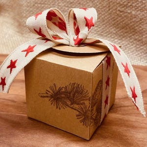 Matrice de découpe pour petite boîte cadeau « Cube »