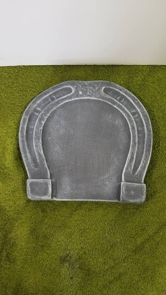 Subculture 　HORSE SHOE GOODLUCK Why Are Horseshoes Lucky? - The Barngoddess Chronicles