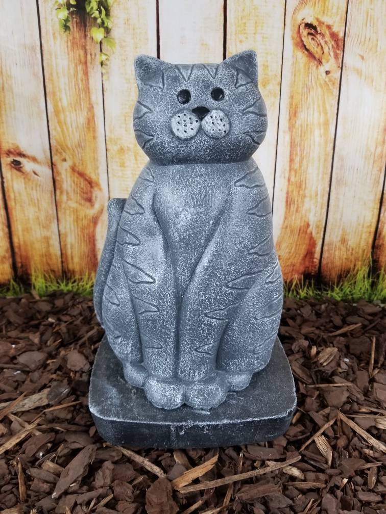 Stone Cat Statue Garden Statue , Bob the Cat Statue, Street Cat