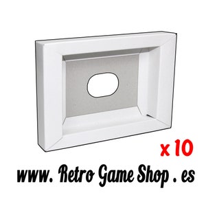 May include: A pack of 10 white cardboard game cases with a rectangular cutout for a game cartridge. The cases are designed to hold retro video game cartridges. The text "www.Retro Game Shop.es" is printed below the image.