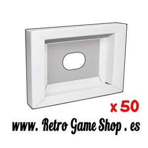 May include: A white cardboard box with a rectangular cutout in the center. The box is designed to hold a video game cartridge. The text "x 50" is printed in red below the box. The text "www.Retro Game Shop.es" is printed below the box.