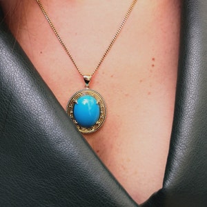 Vintage ovale Doornroosje Turquoise ketting - Getextureerde massieve 18k gouden hanger