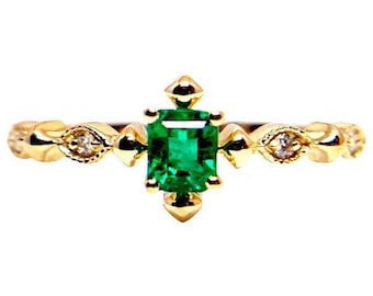 Vintage Art Deco Princess Emerald Engagement Ring