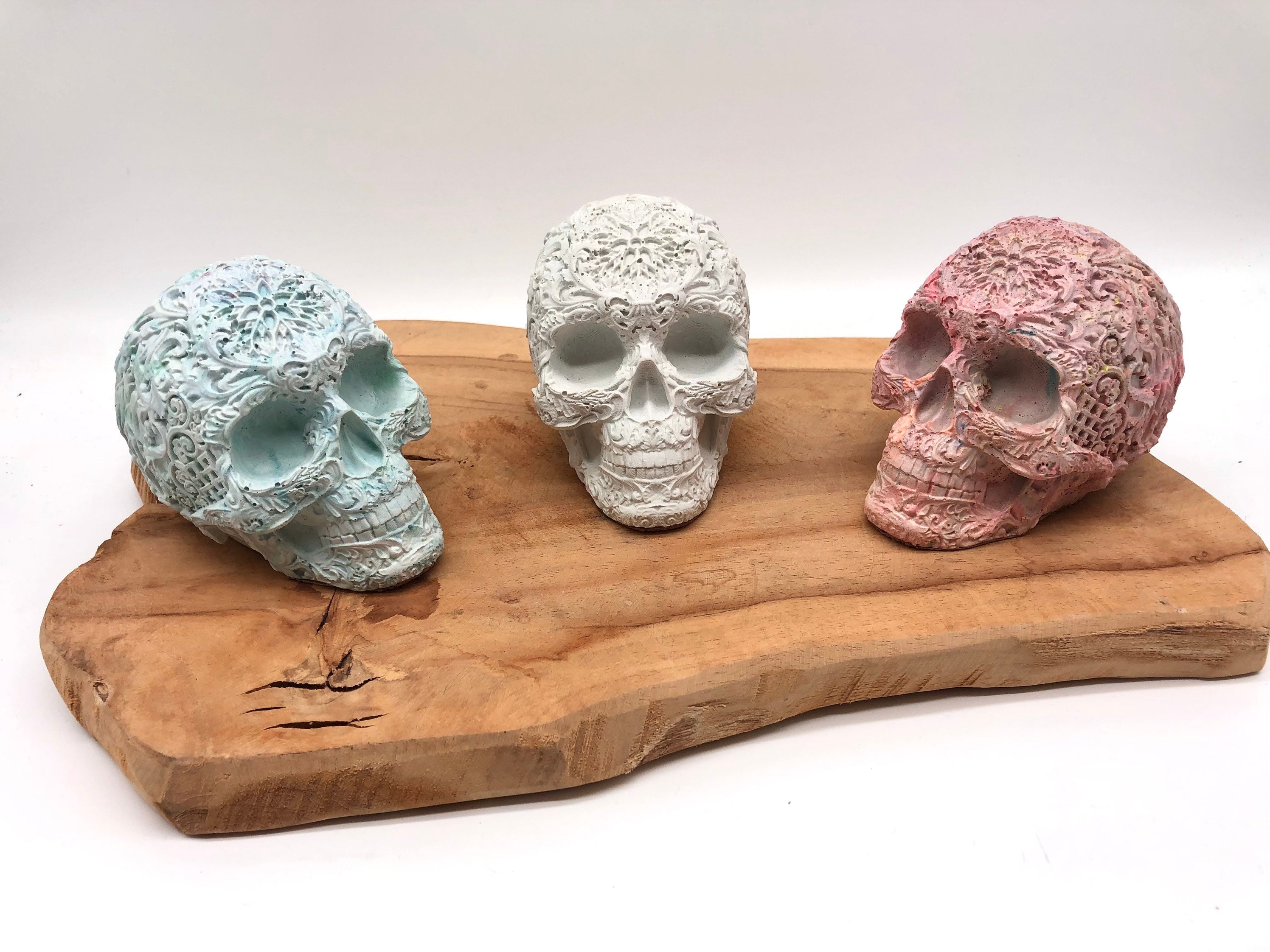 Crâne Mandalas, en Béton Artisanal Marbré Mandalaskull