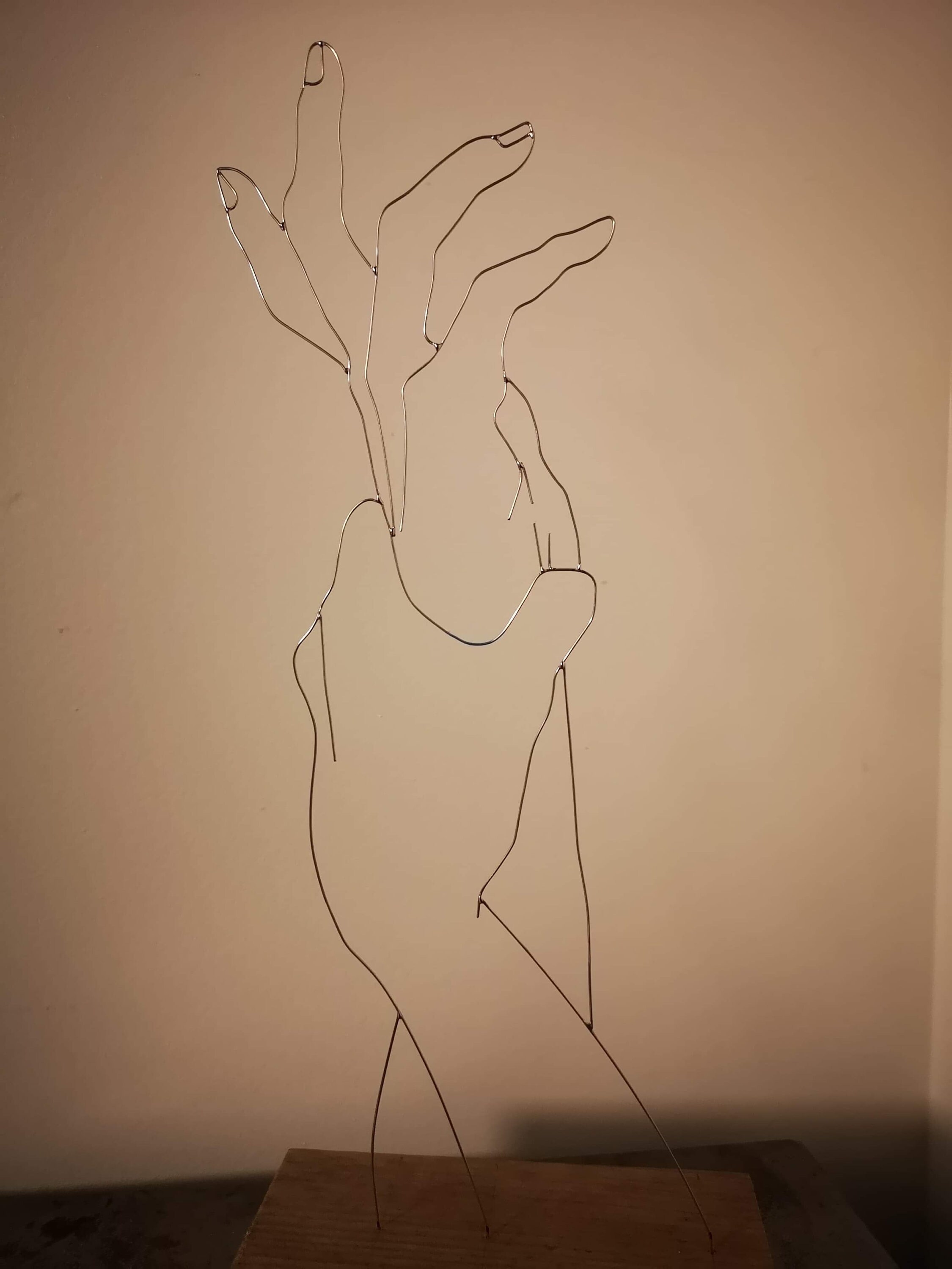 Sculpture Main Fil de Fer