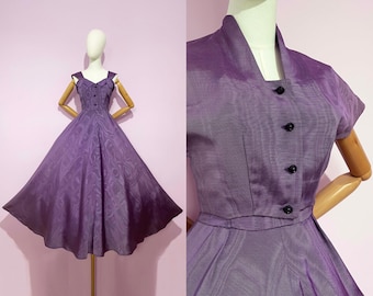 Conjunto de vestido y bolero vintage de los años 50 / Vestido de fiesta morado con falda amplia, marca Jonel / Talla pequeña