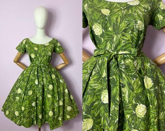 True Vintage 1950s Dress | Green Leaf Hydrangea Print Scoop Neck Full Skirt Melbray | Small