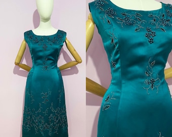 Vintage / 1950er 50er Jahre / Petrolfarbenes Wiggle Dress mit Perlen-Detail / Cocktailkleid / PinUp