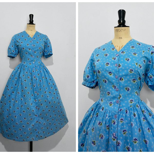 Vintage / 1980s 80s does 1950s 50s / Ditsy Print Button Up Dress / Cornflower Blue Floral Puff Sleeve