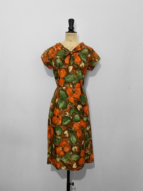 1940s Pattern, Pretty Scalloped Front Tea Dress - Bust 30