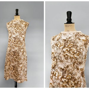 Vintage / Anni &#39;60 del 1960 / Swirly Floral Shift Dress / Frill Netting Marshmallow Pink