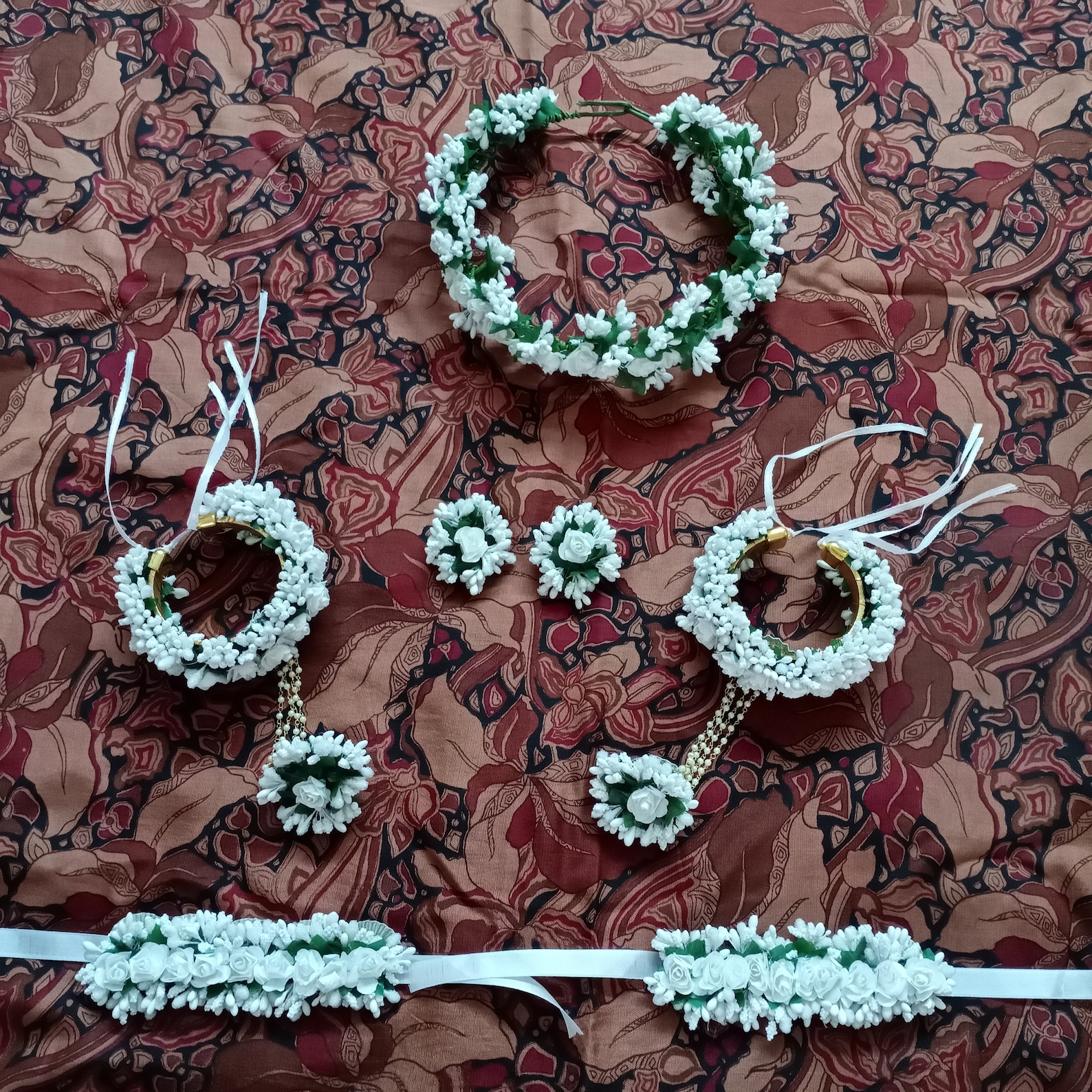 White Color Artificial Flowers Jewelry Set White Tiara Earrings