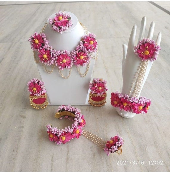 Baby shower artificial flower hotsell jewellery