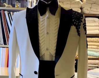 Designer White Tuxedo suit with embroidery Bespoke Sequins Embroidered 3Piece Jacket Suits Groom Coat pant Partywear Blazer for Groom