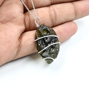 4.3g モルダバイト ワイヤーラップペンダント | 天然