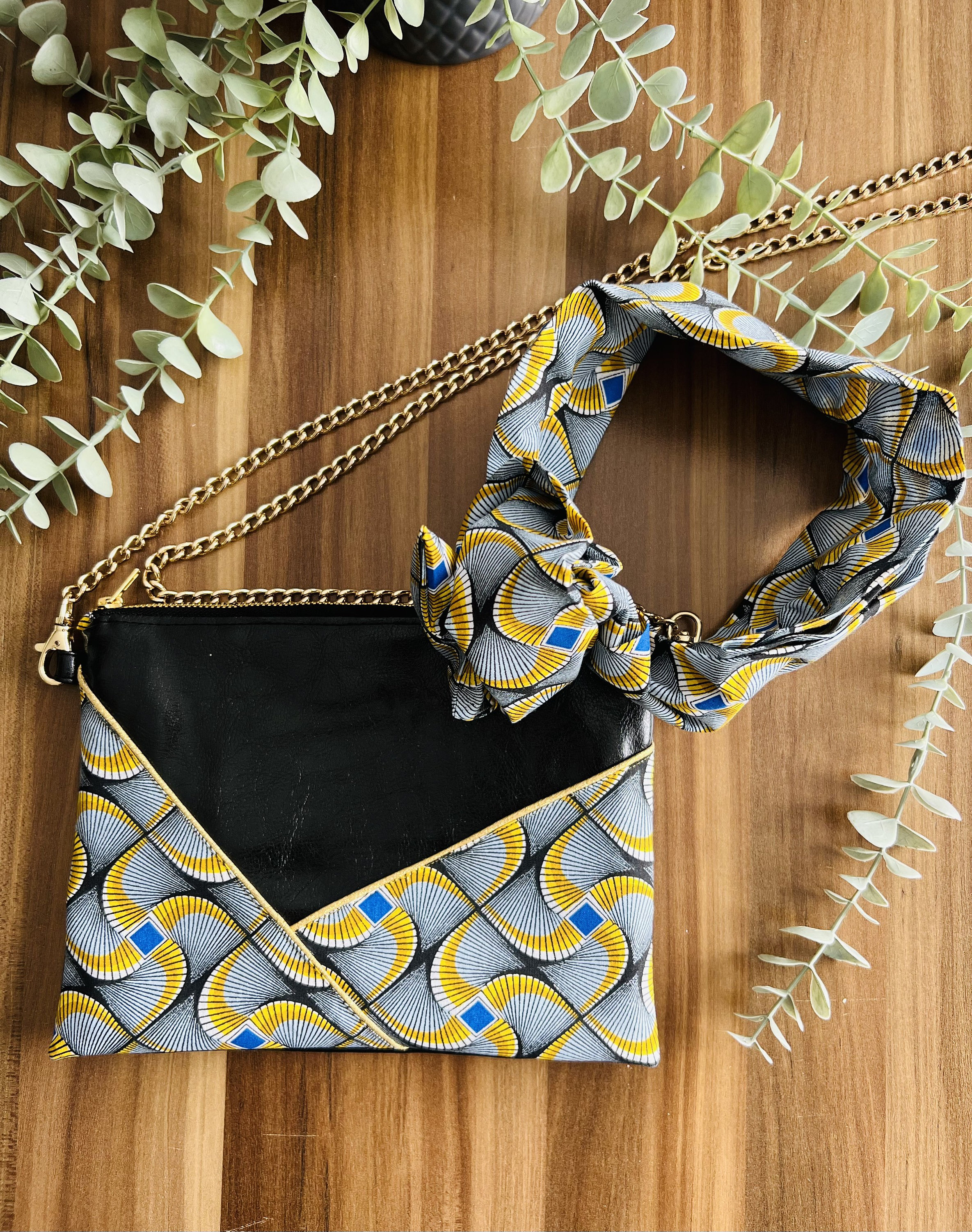 Africabaie Sac En Perle CHEMISE COL MAO EN WAX KENTE – SunuShopping