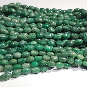 AA++1 Strand Dyed Emerald Berial Smooth Plain Nuggets/Green Berial Smooth Plain Nuggets Beads/6.50*10.00mm to 11.50*14.20mm/15&quot; Length.