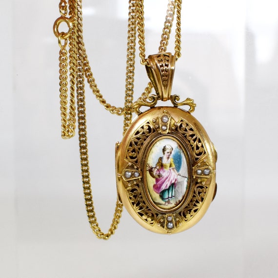 A Fine French Victorian 18ct Gold, Handpainted Minature Pendant Locket, c 1860-80