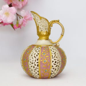 Jarra de porcelana calada Grainger Worcester, c. 1890