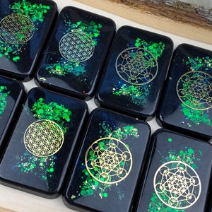 Orgonite® EMF 5G Handyschutzhülle - Metatrons Würfel und Blume des Lebens