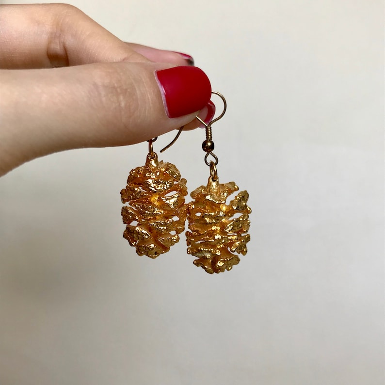 Vintage gold colour earrings pine cone earrings Costume jewelry for women