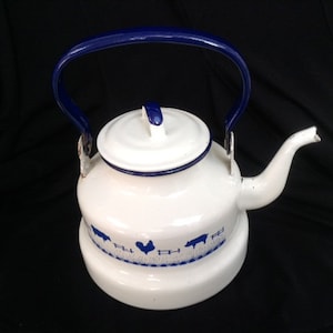Bouilloire à thé en émail, Français vintage, Design bleu / blanc, Animaux de ferme, Shabby Chic