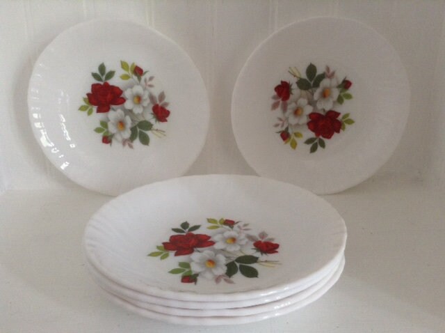 Arcopal/Luminarc Dinner Bowls, Wild Rose Design, Set Of Six, Milk Glass, Français Vintage