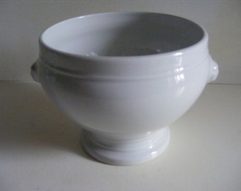 Apilco Lions Head French Onion Soup Serving Dish, Four Portion, Classic White Ironstone, French Vintage