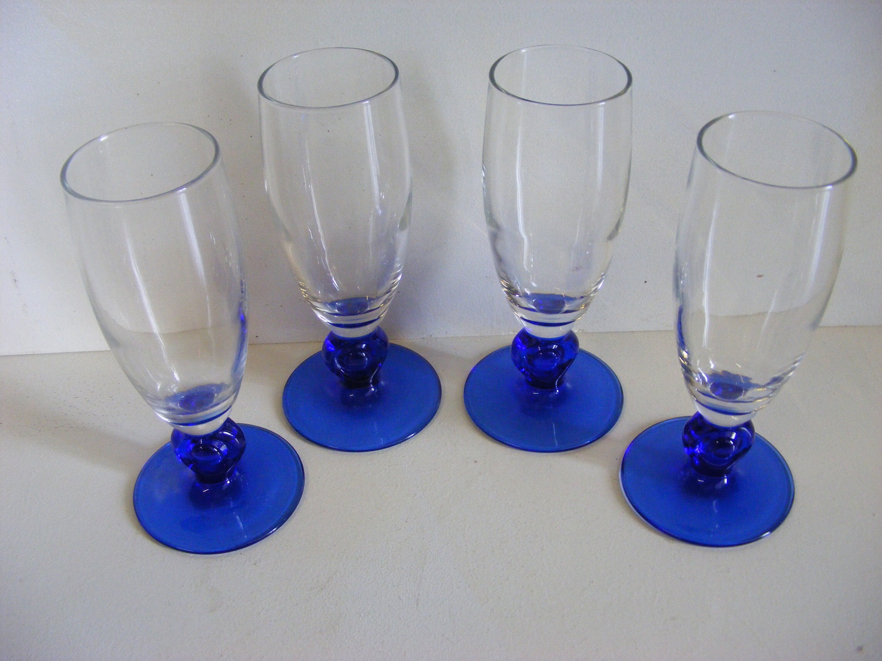 Luminarc Molière' Saphyr, Champagne/Vin Mousseux/Flûtes Prosecco, Set Of Four, Cobalt Blue, Français