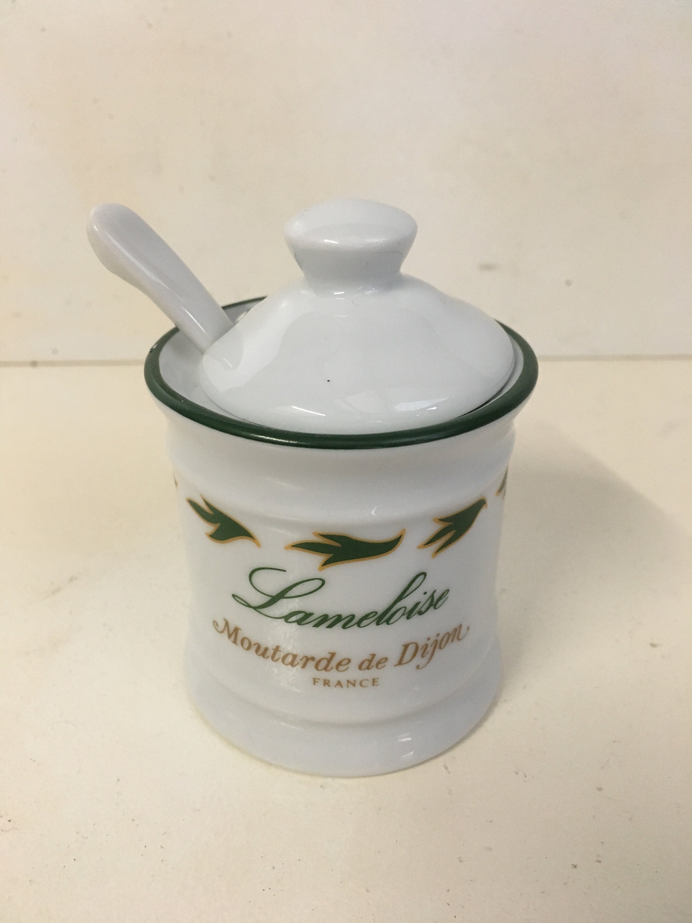 Apilco Moutarde Pot, Couvercle , Cuillère, Maison Lameloise Chagny, Commissioned