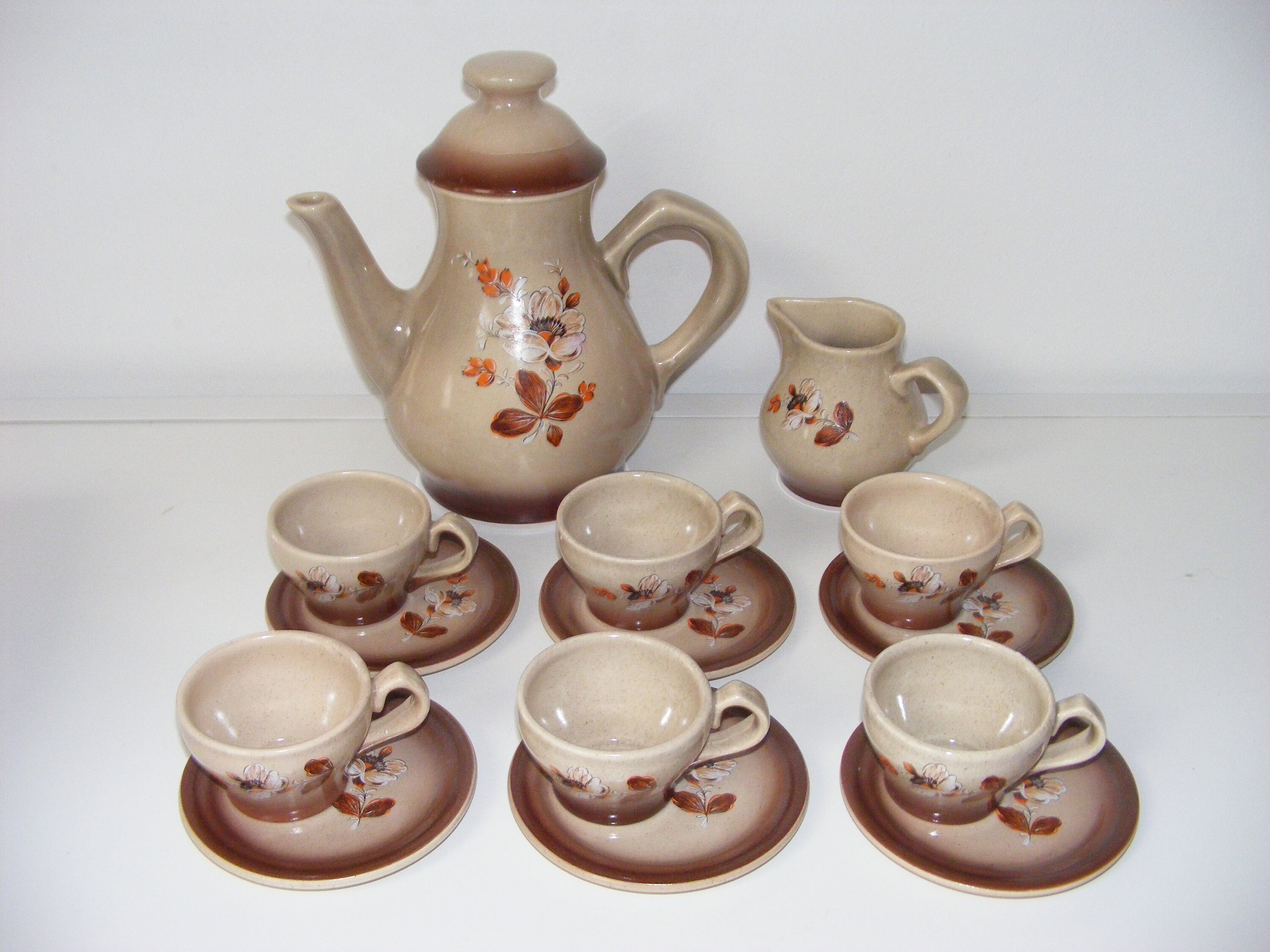 st Amand Eglantine Coffee Service, Pot, Milk Jug, Six Cups & Soucoupes, 1960's