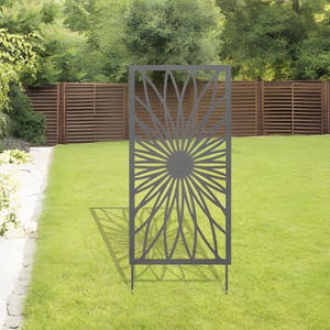 Versailles Metal Trellis/Privacy Screen