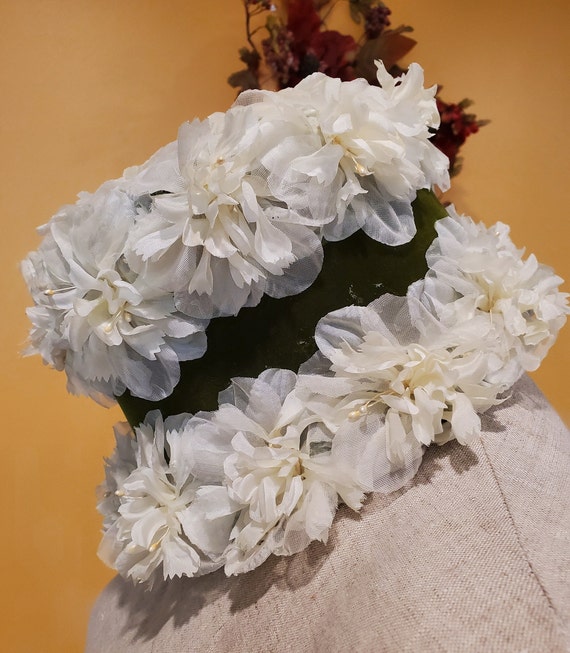 1960s White Floral Hat - image 2