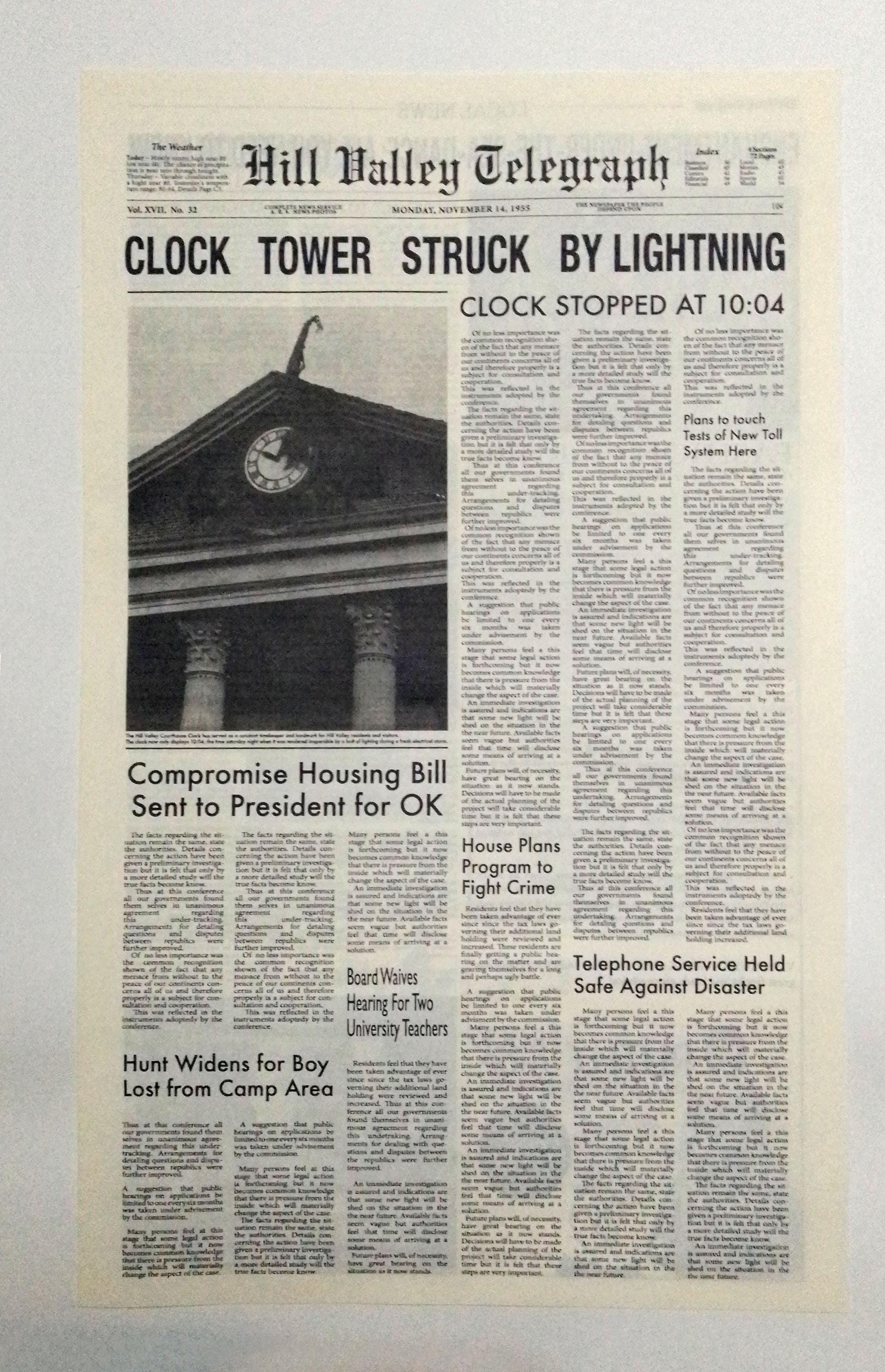 Giornale Hill Valley Telegraph Clock Tower Struck By Lightning