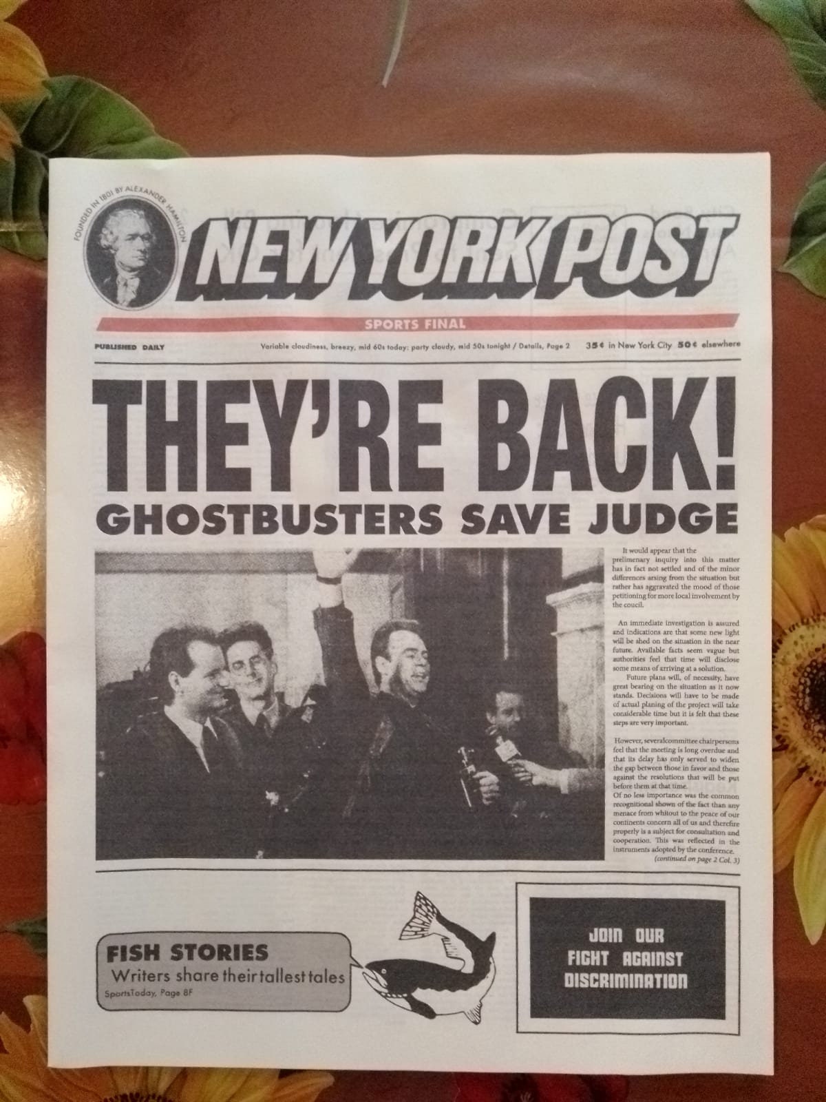 Are You Different×6(ROKU) NEWSPAPER VEST New York Post Ghostbusters 2 Prop Replica Newspaper Page
