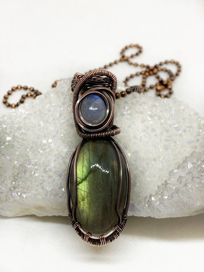 Green Labradorite /& Rainbow Moonstone Copper Wire Wrap Pendant Necklace