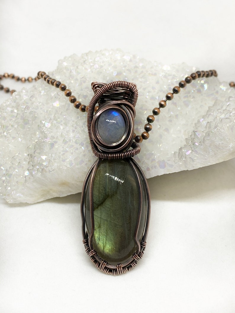 Green Labradorite /& Rainbow Moonstone Copper Wire Wrap Pendant Necklace