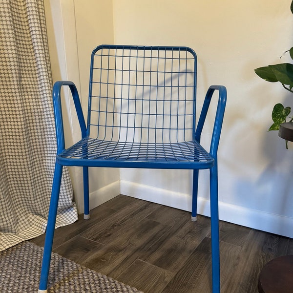 Vintage Set of Four 4 Rare Blue Emu Garden Rio Stacking Metal Patio Chairs Outdoor Furniture Made in Italy